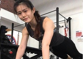 Chơi gái xinh ở phòng tập gym thật phê